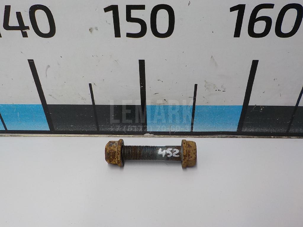 Болт переднего амортизатора 400561AA0A Renault