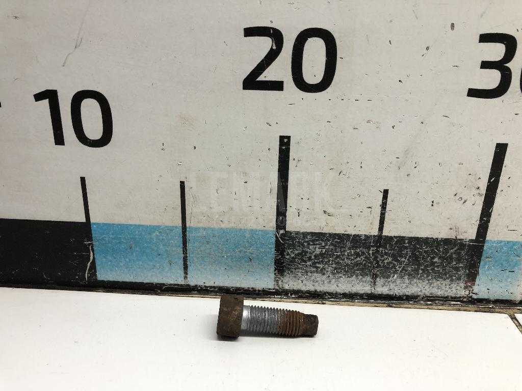 Болт 1382649 Ford