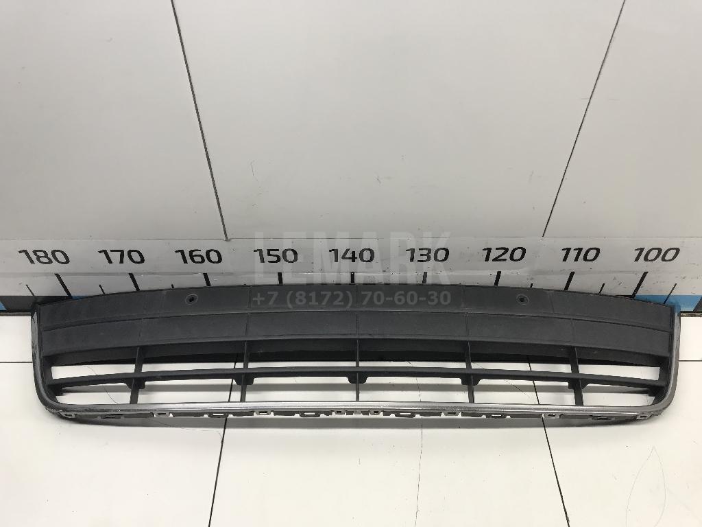 Решетка в бампер центральная 5N0853671B82V VAG