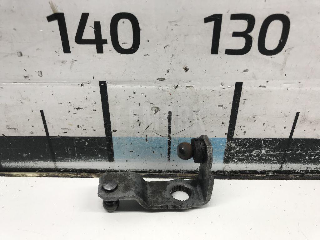 Рычаг переключения передач 1J0711046A VAG
