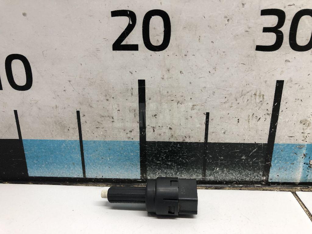 Датчик включения стопсигнала