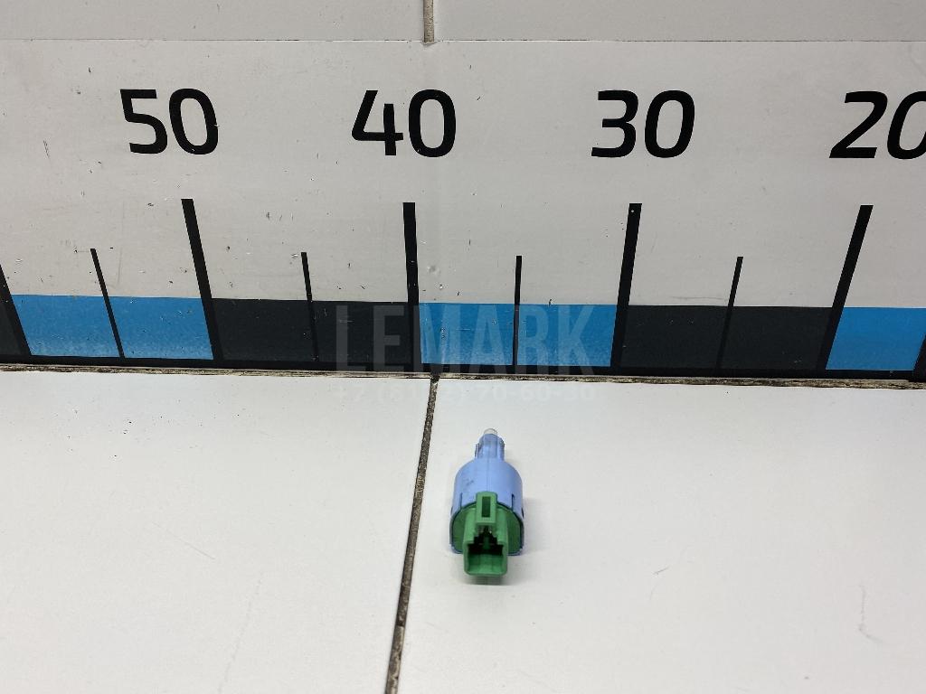 Датчик включения стопсигнала 8614A111 Mitsubishi