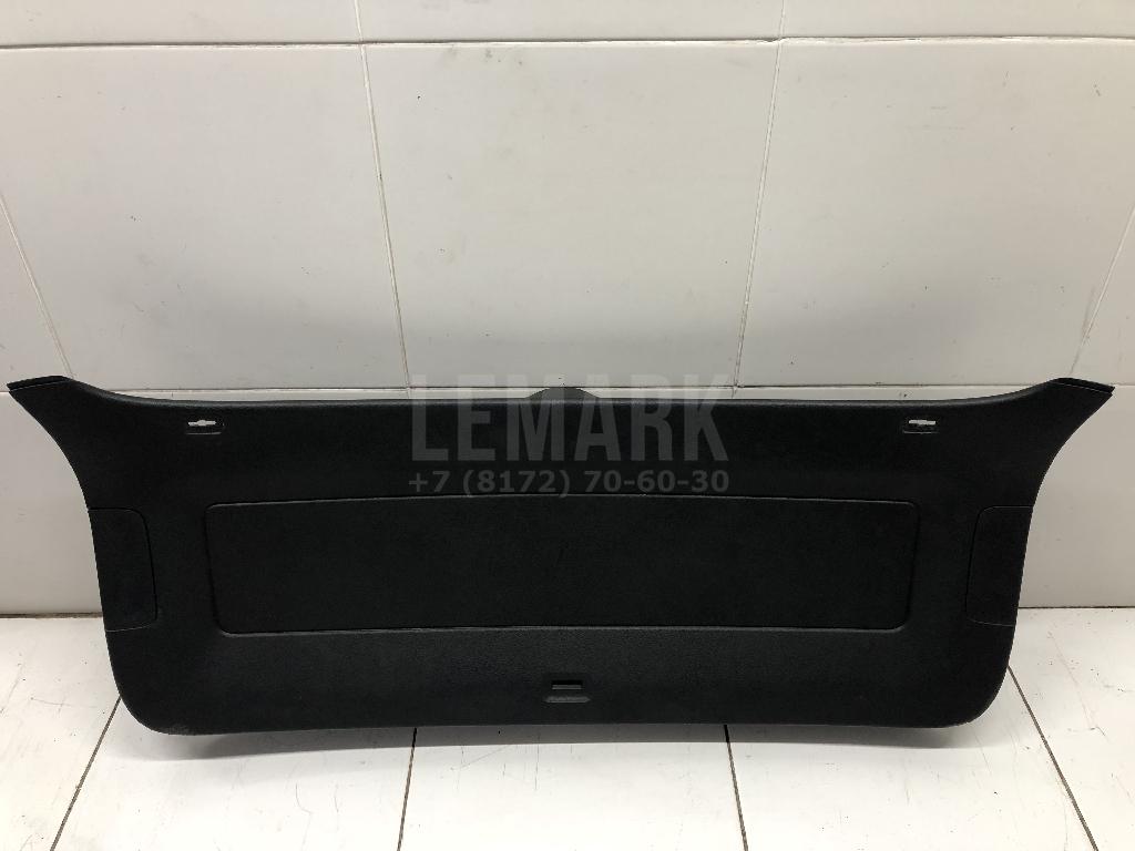 Обшивка двери багажника 5N0867601A82V VAG