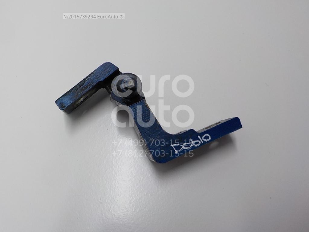 Fiat 51840243 Петля двери передней