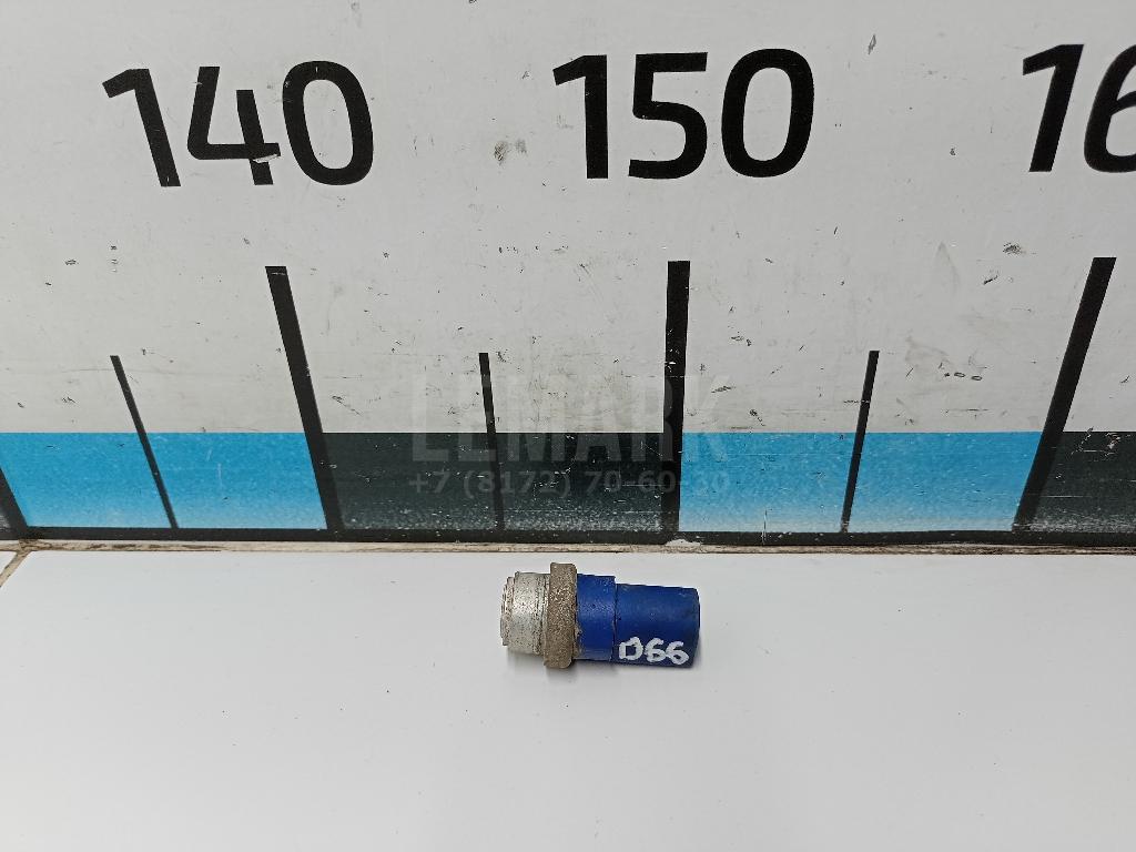 Датчик вкл.вентилятора 4х конт 8D0959481B VAG
