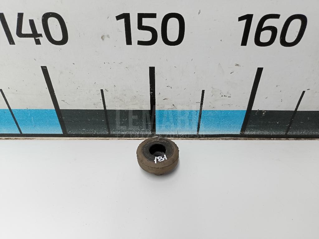 Подушка радиатора 8D0121275 VAG