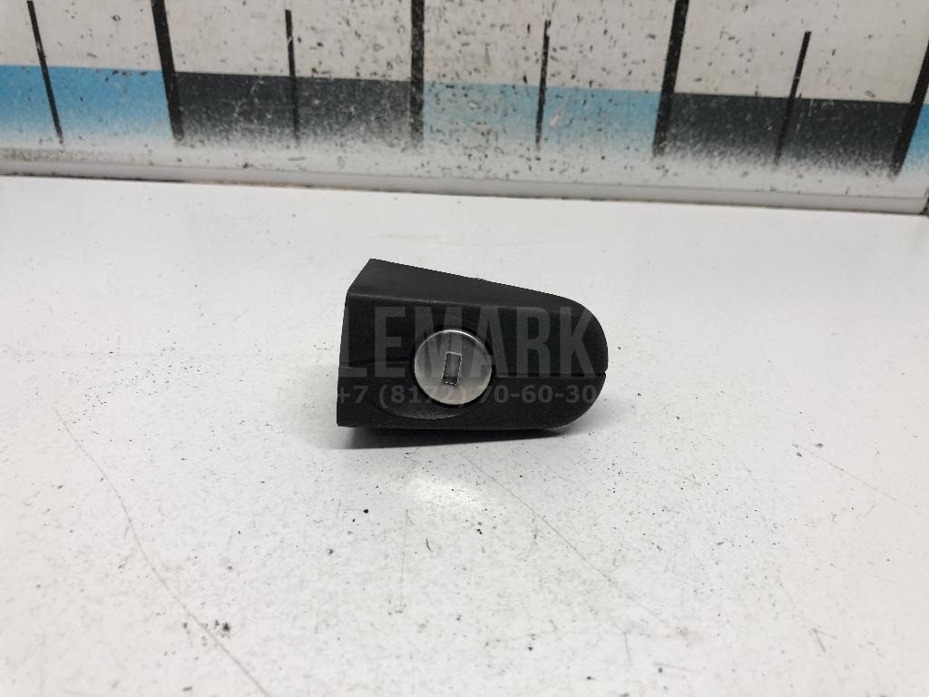 Вставка замка двери 1552849 Ford