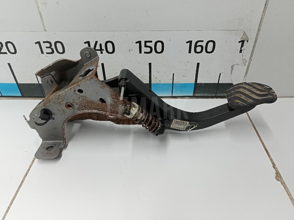 Педаль сцепления 4650300Q0D Nissan