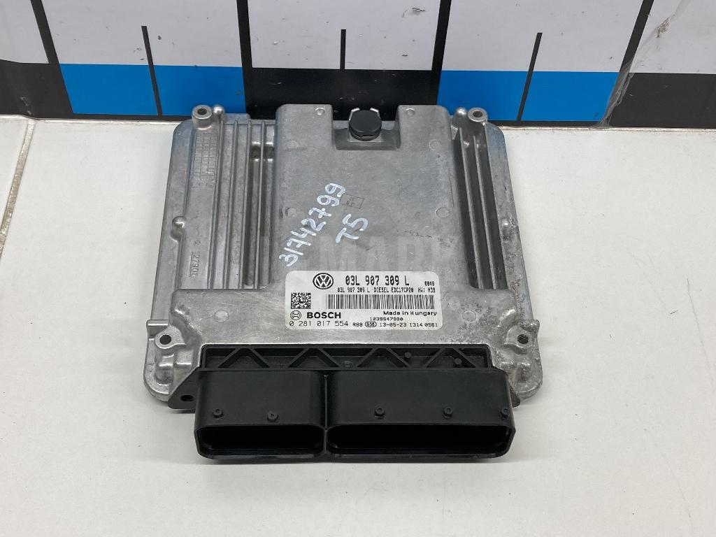 Блок управления двигателем 03L906019HM7E0 VAG
