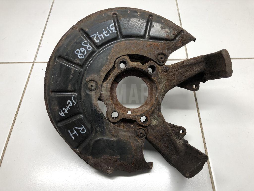 Кулак поворотный передний правый 5C0407256A VAG