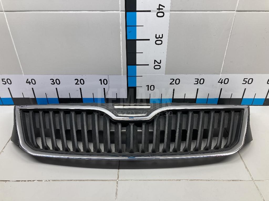 Решетка радиатора 5JA8536689B9 VAG