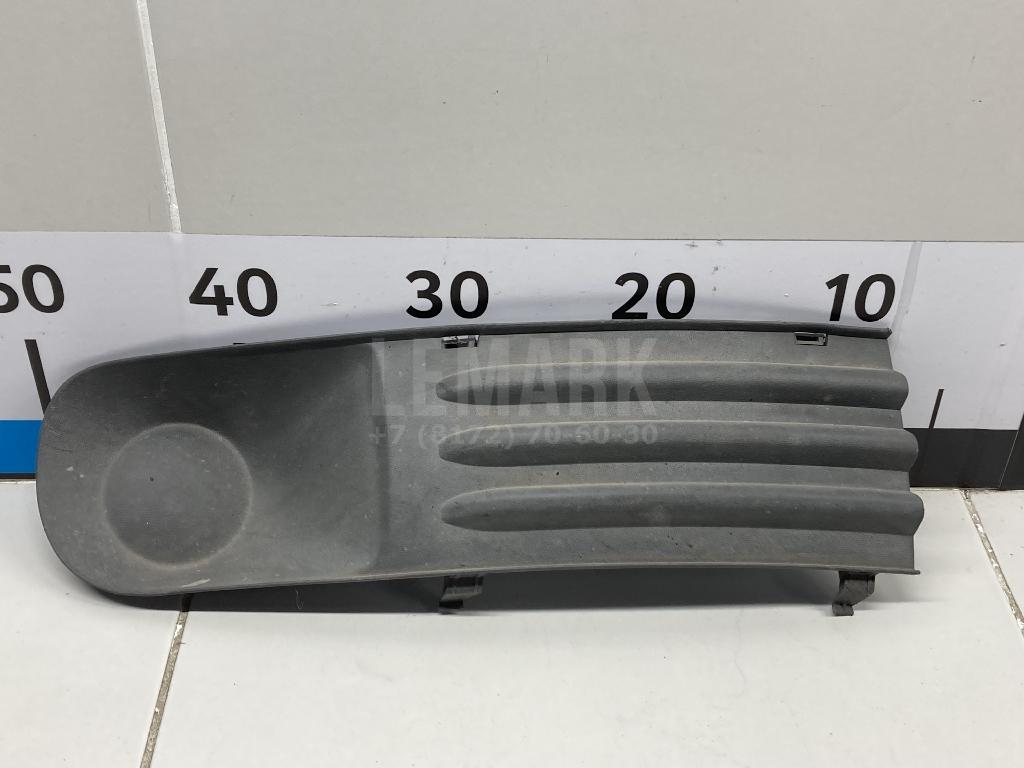 Решетка в бампер правая 7H0807490C7G9 VAG