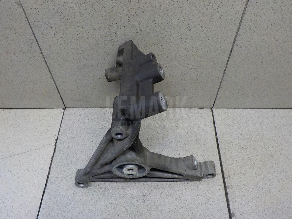 Кронштейн генератора для  BMW X1 F48 2014-2022