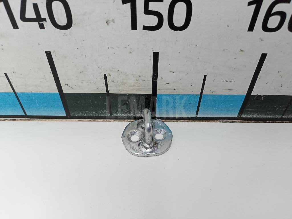 Ответная часть замка двери 813501D000 Hyundai-Kia