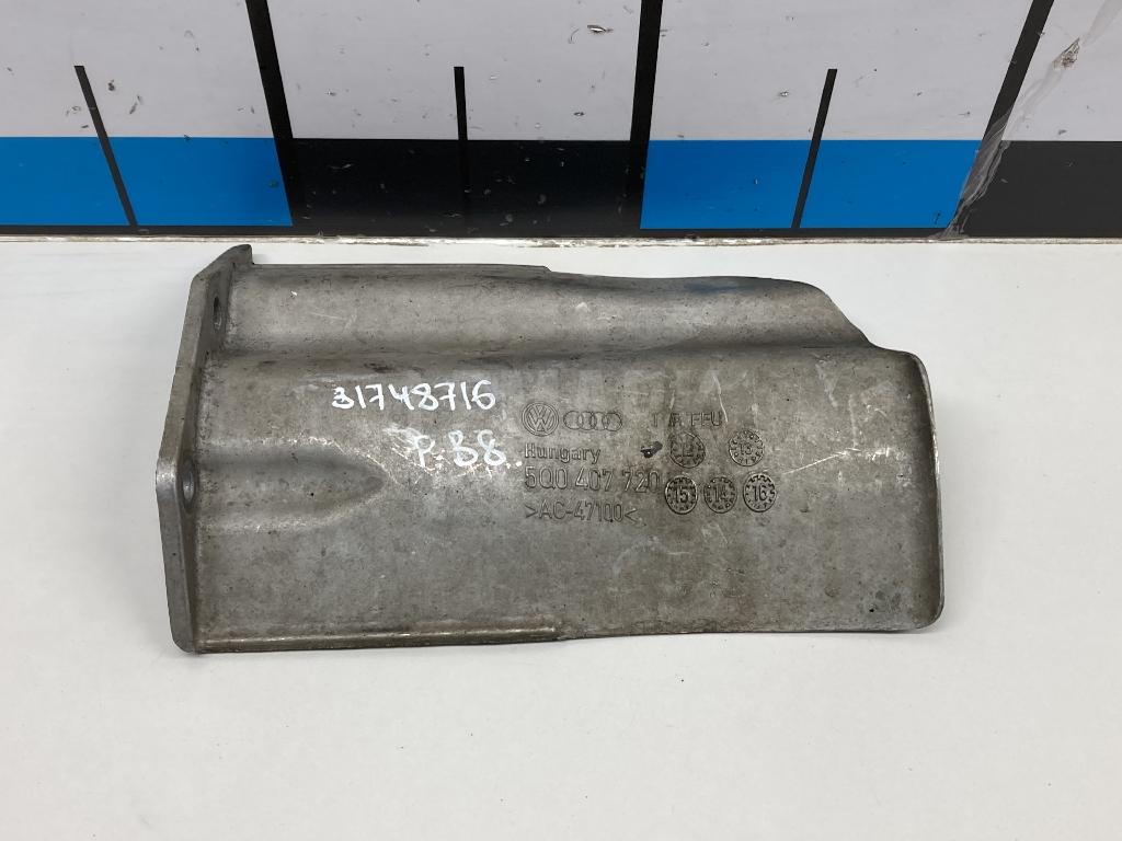 Кожух 5Q0407720 VAG