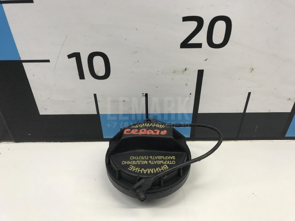 Крышка топливного бака 310104L000 Hyundai-Kia