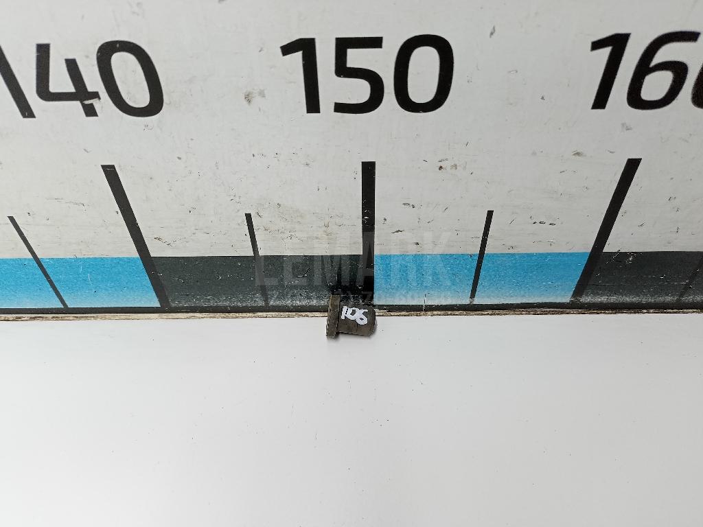 Подушка радиатора 1671628010 Toyota