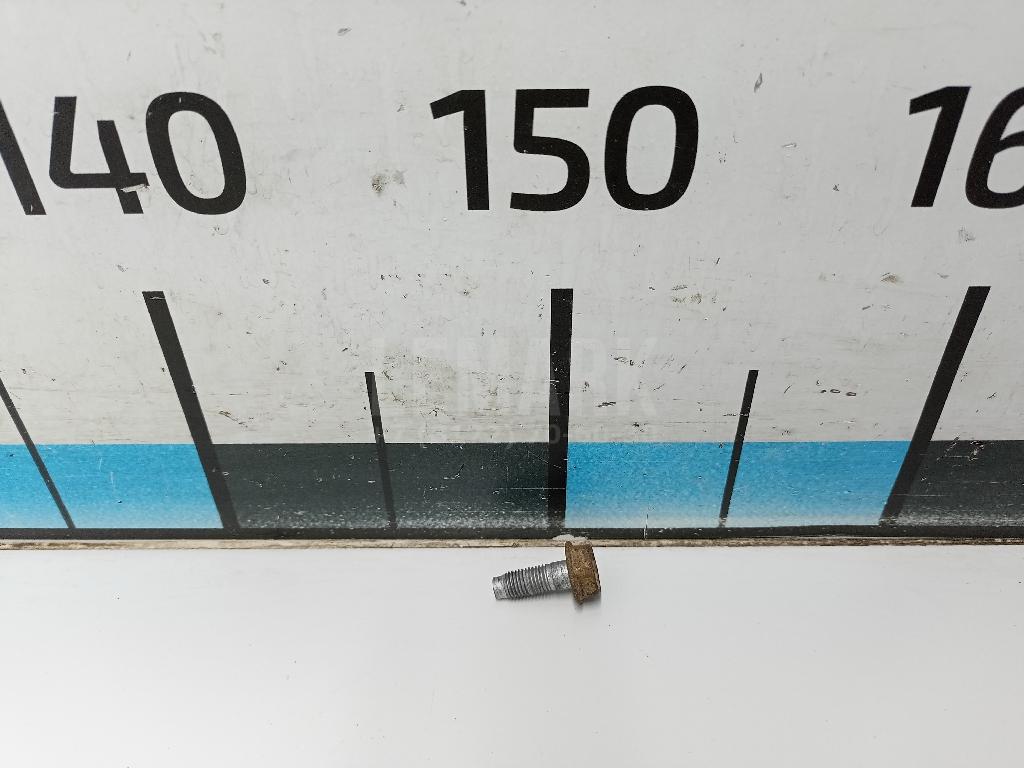 Болт суппорта 9010508164 Toyota