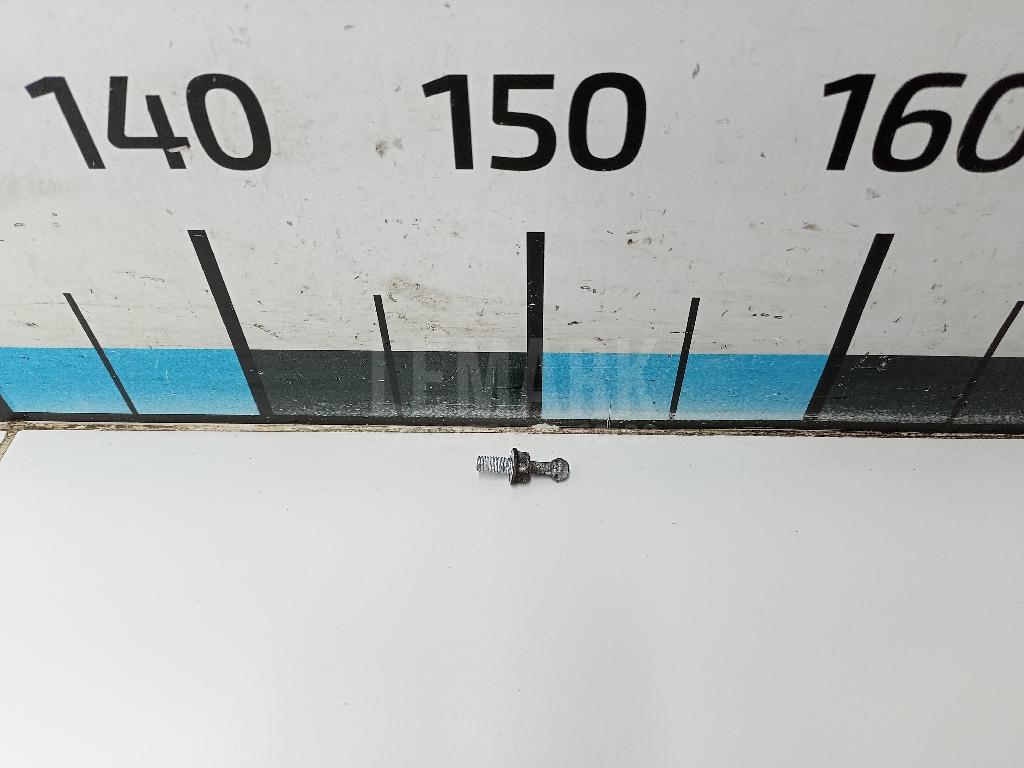 Болт 9010906385 Toyota