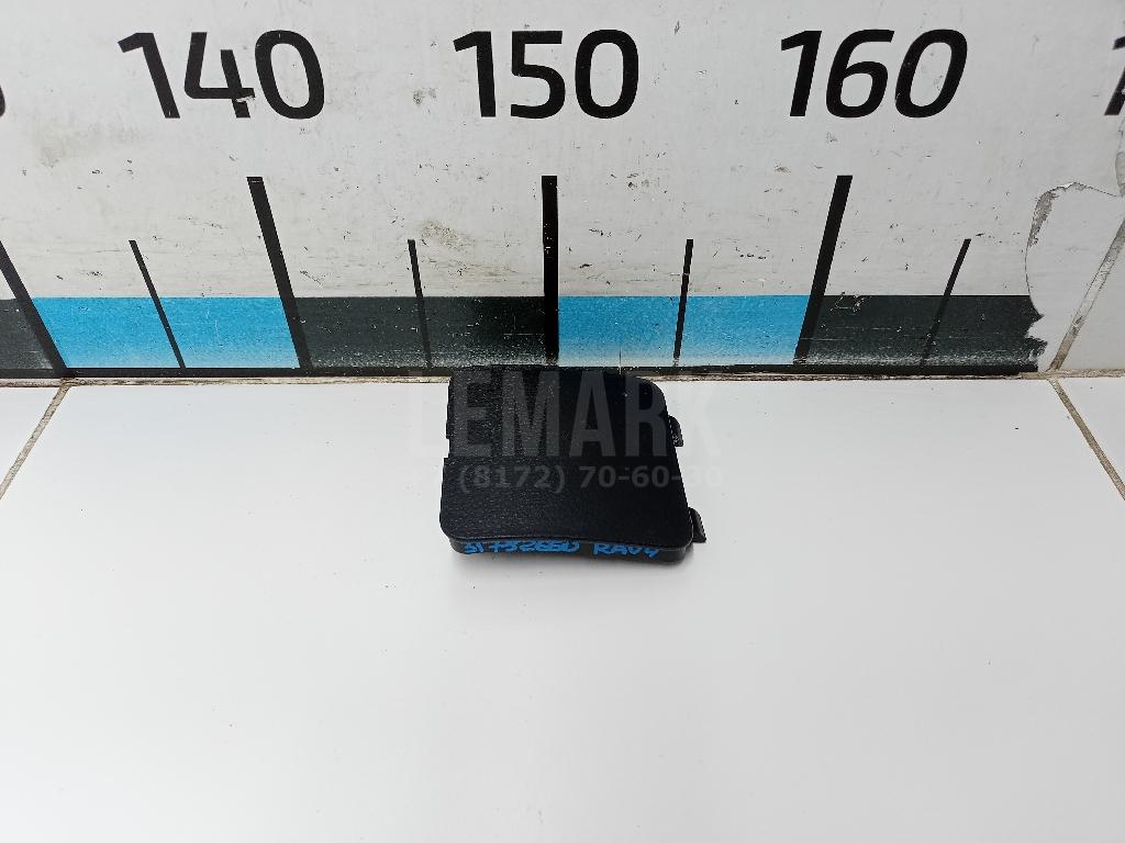 Заглушка 6776642010C0 Toyota