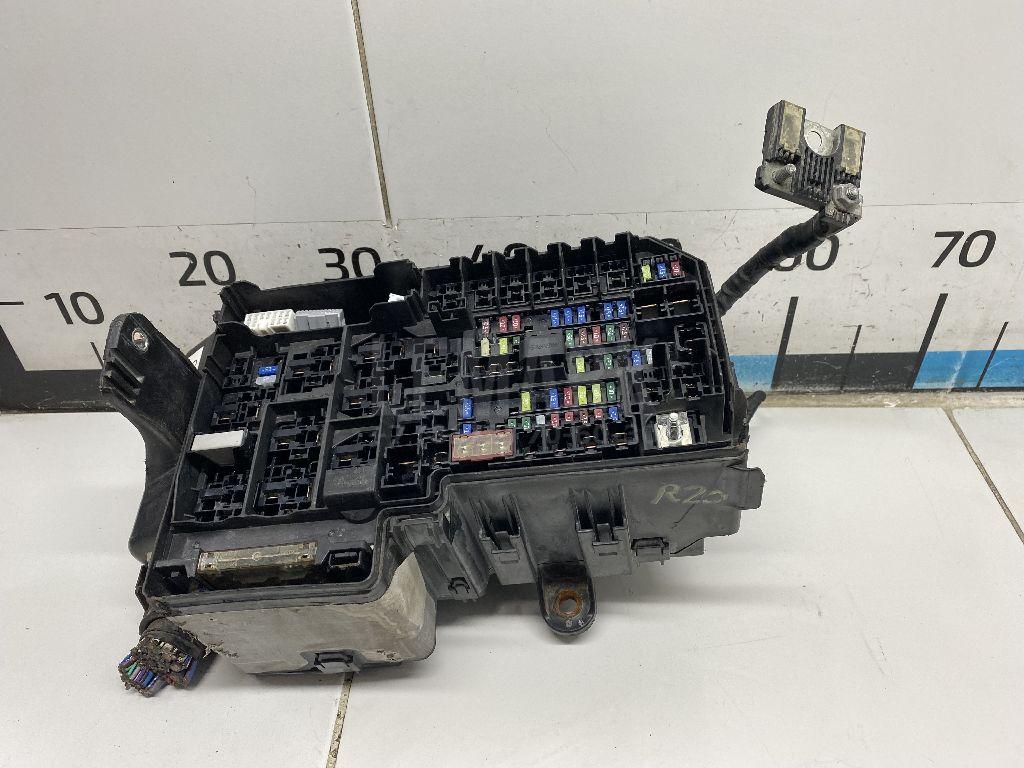 Блок предохранителей 8274160090 Toyota