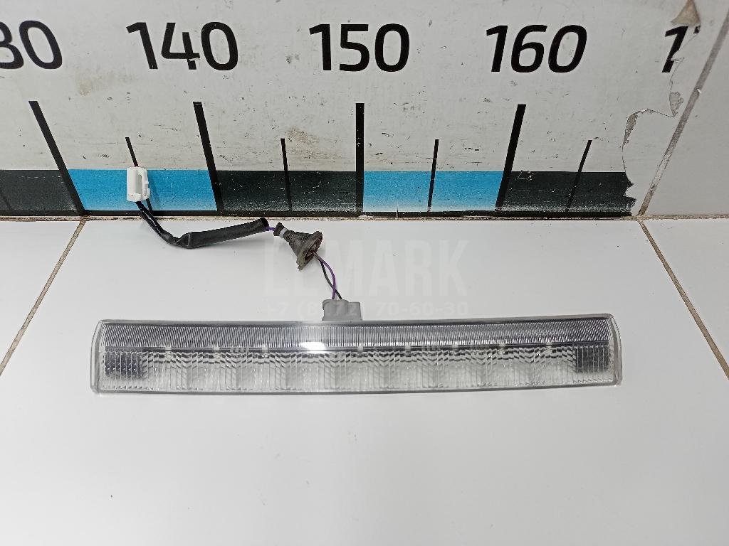 Фонарь задний (стоп сигнал) 8157060110 Toyota