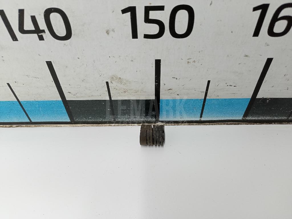 Отбойник капота 9054115111 Toyota