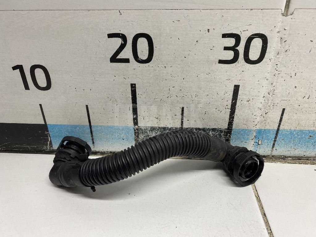 Трубка картерных газов 03L103493AF VAG