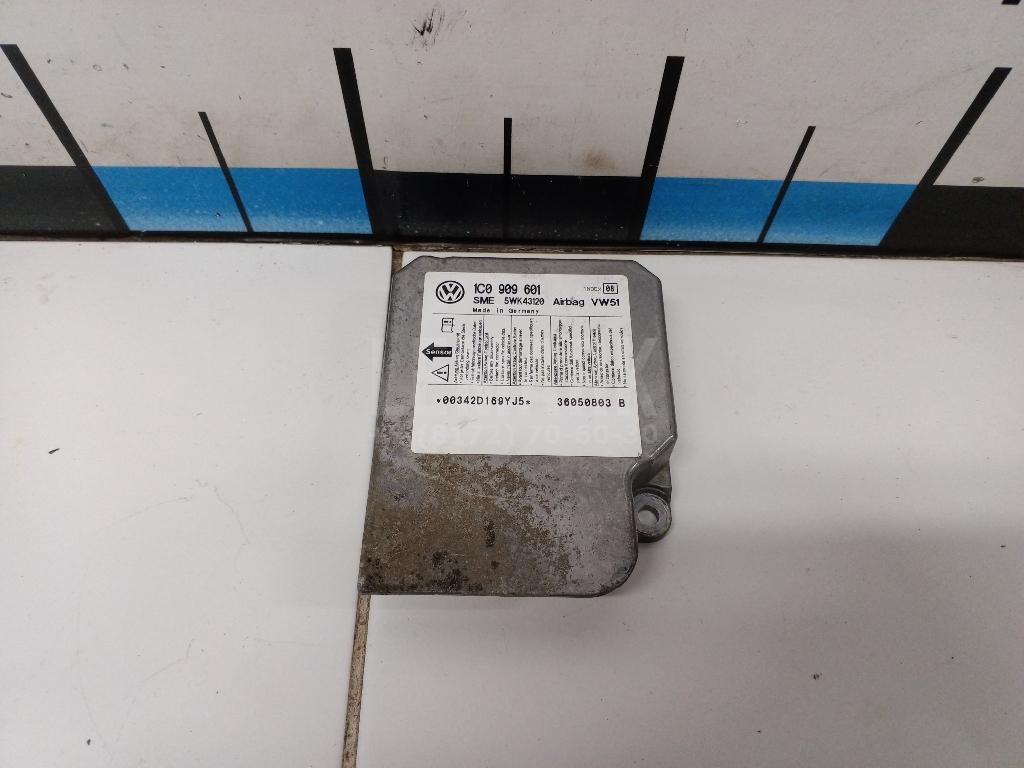 Блок управления AIR BAG 1C0909601031 VAG