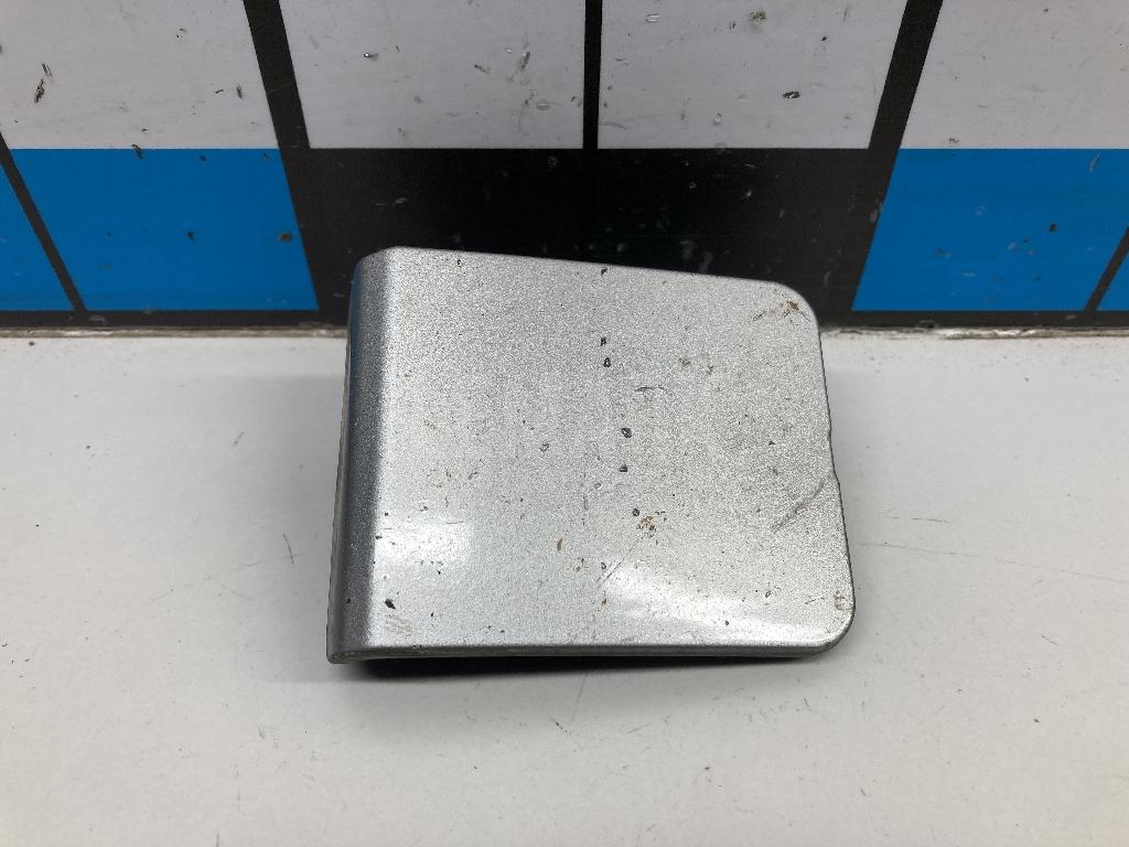 Заглушка буксировочного крюка 622A0JD001 Nissan