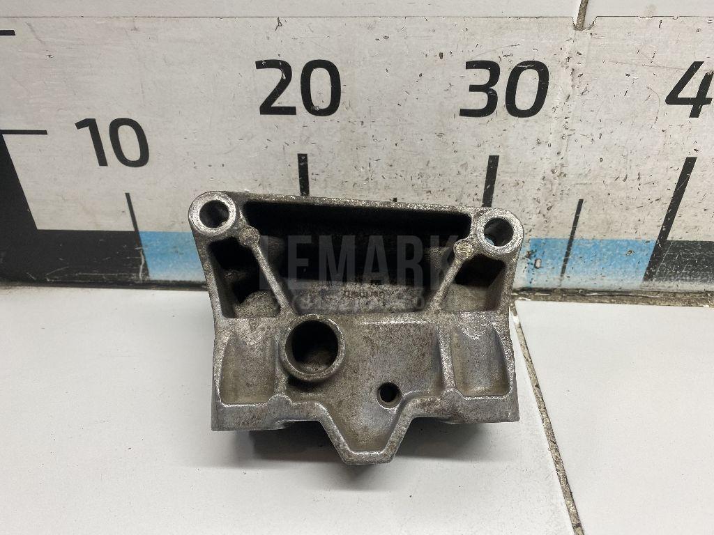 Кронштейн КПП левый 1K0199111D VAG