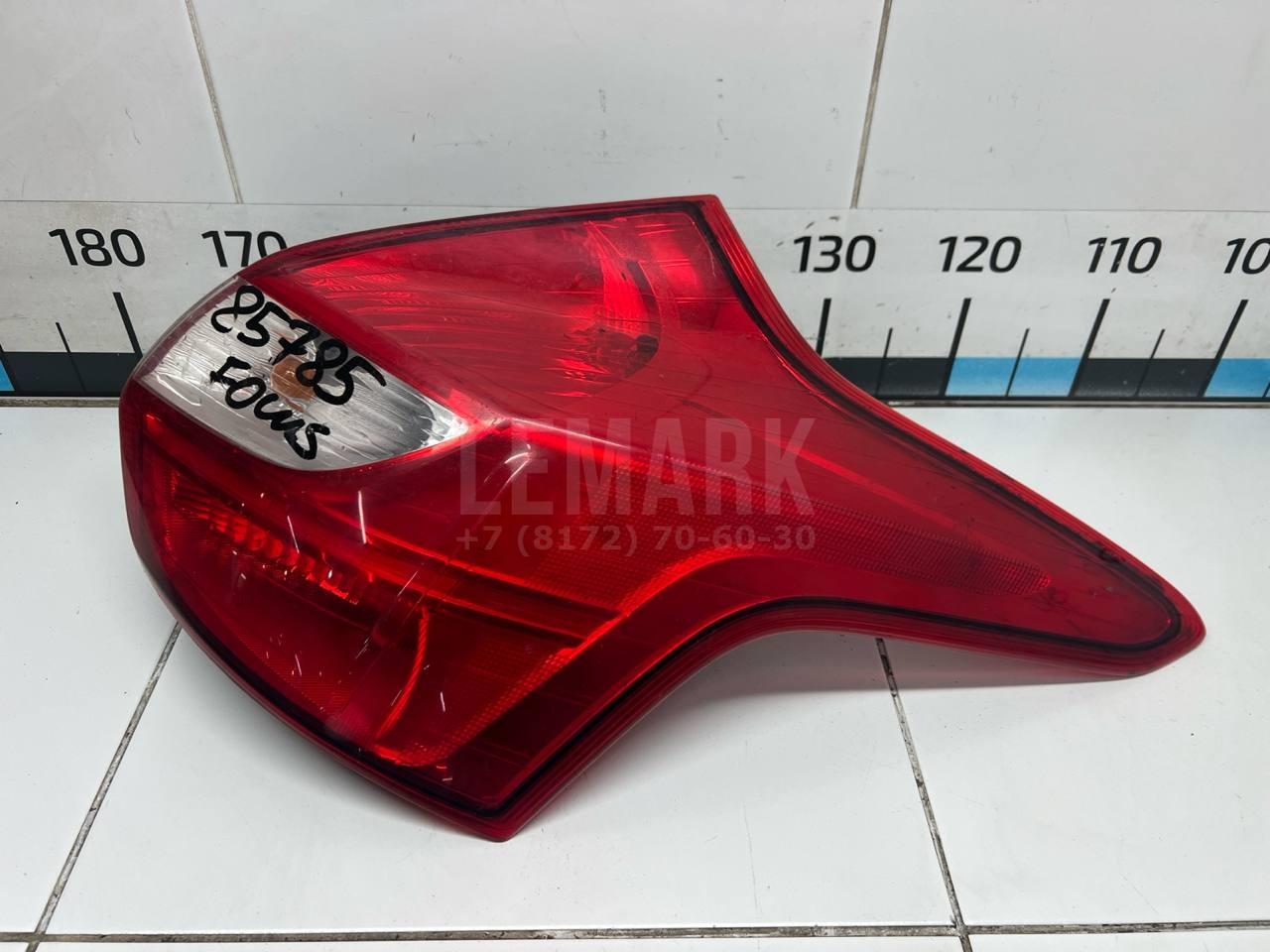Фонарь задний правый 1825318 Ford