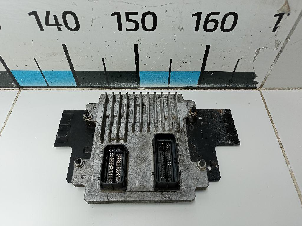 Блок управления двигателем 12679199 GM