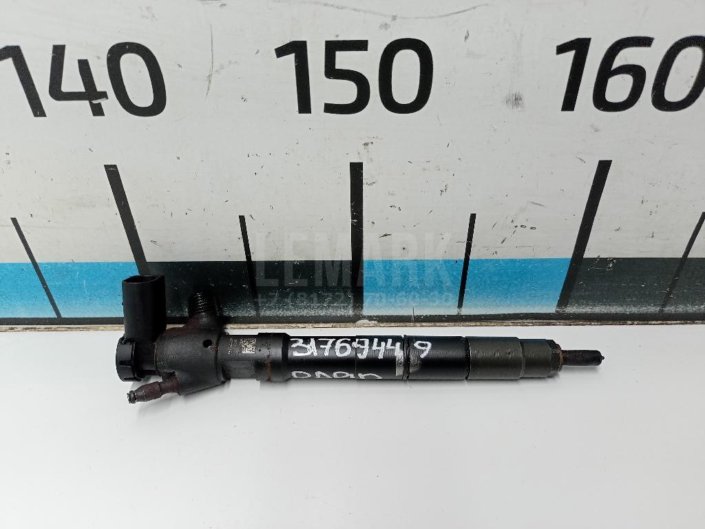 Форсунка дизельная электрическая 04B130277J VAG