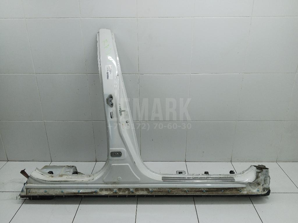 Порог со стойкой правый 6131142040 Toyota