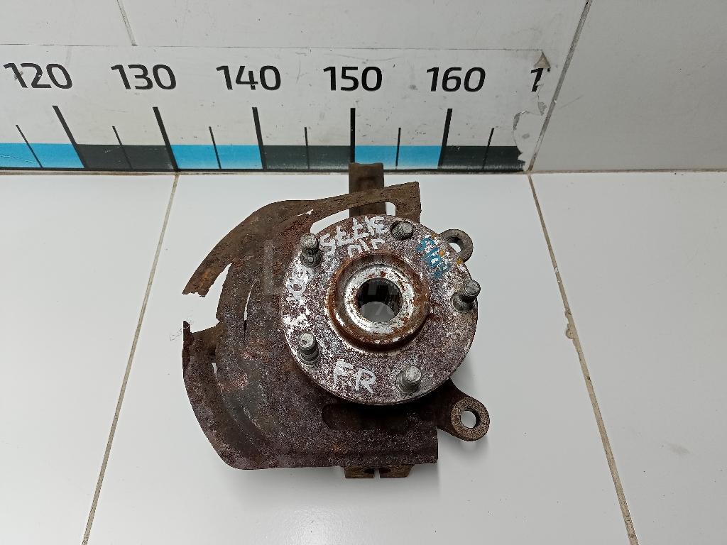 Кулак поворотный передний правый 40014JD040 Nissan
