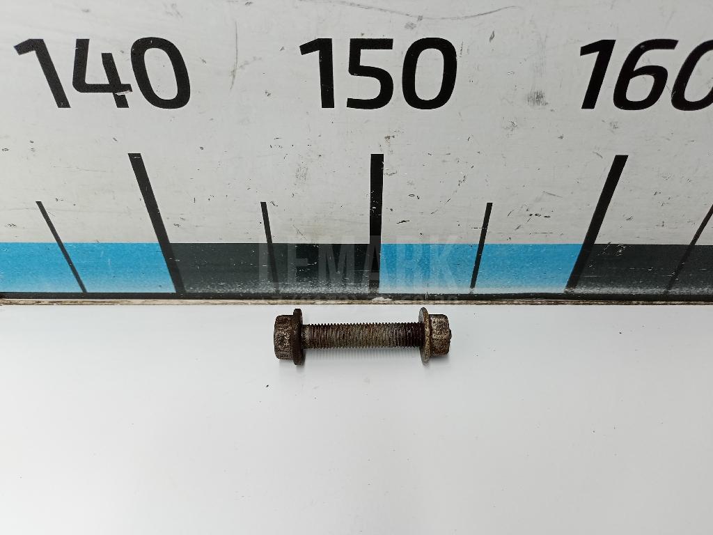 Болт N10262202 VAG