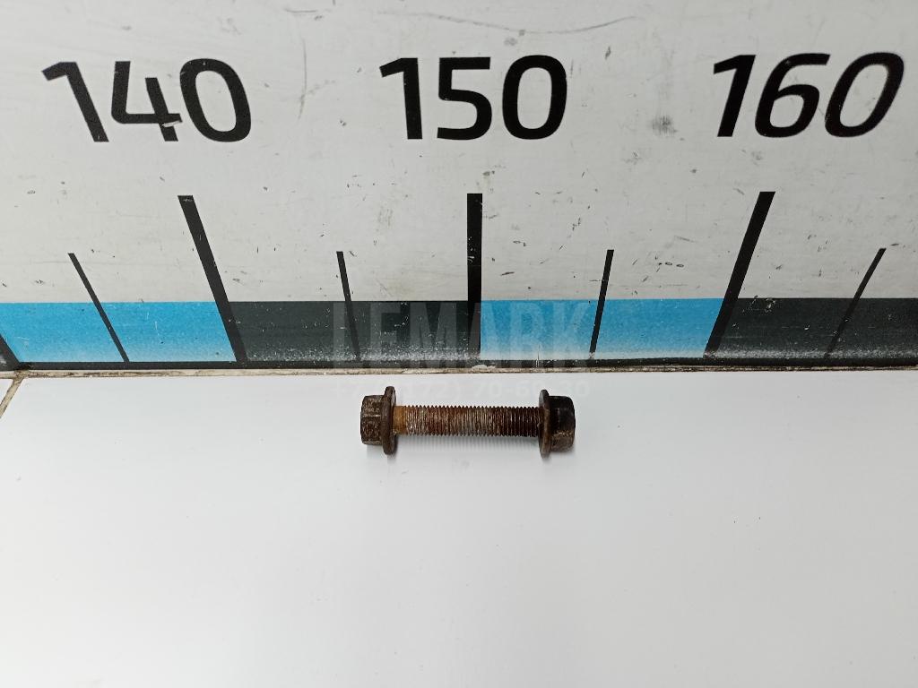Болт N10262202 VAG
