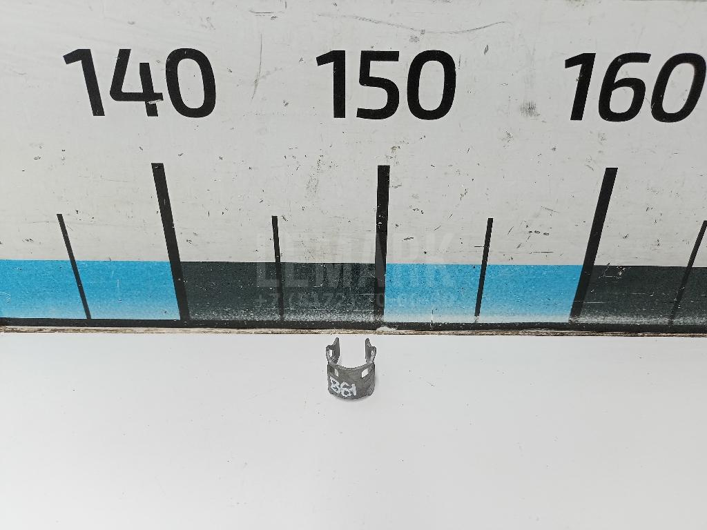 Крепеж форсунки 06D133036K VAG