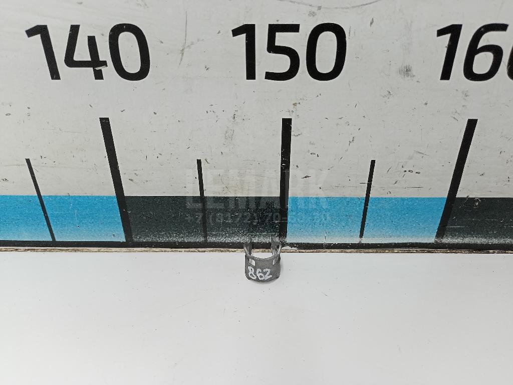 Крепеж форсунки 06D133036K VAG