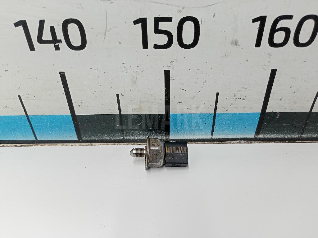 Датчик давления топлива 03C906051D VAG