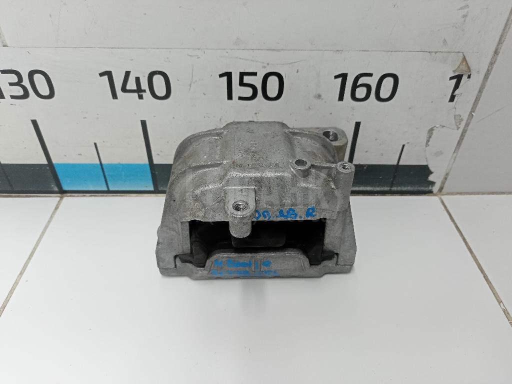 Опора двигателя правая 1K0199262CP VAG