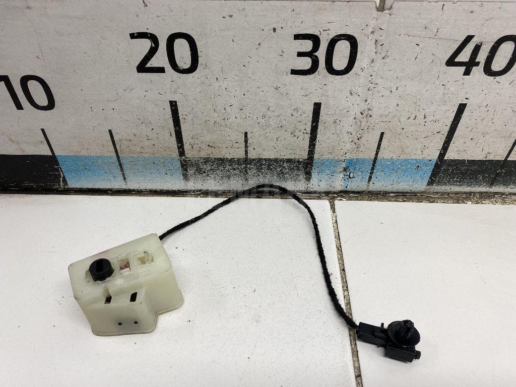 Механизм замка двери 7E5827611 VAG