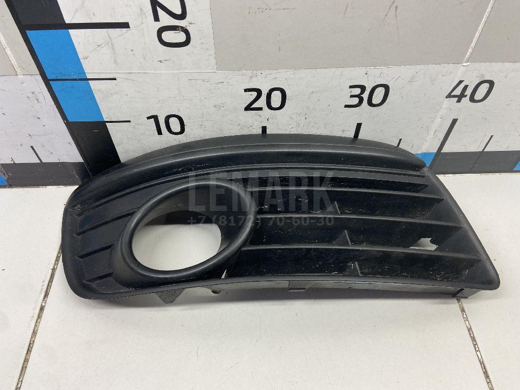 Решетка в бампер правая 1K0853666R9B9 VAG
