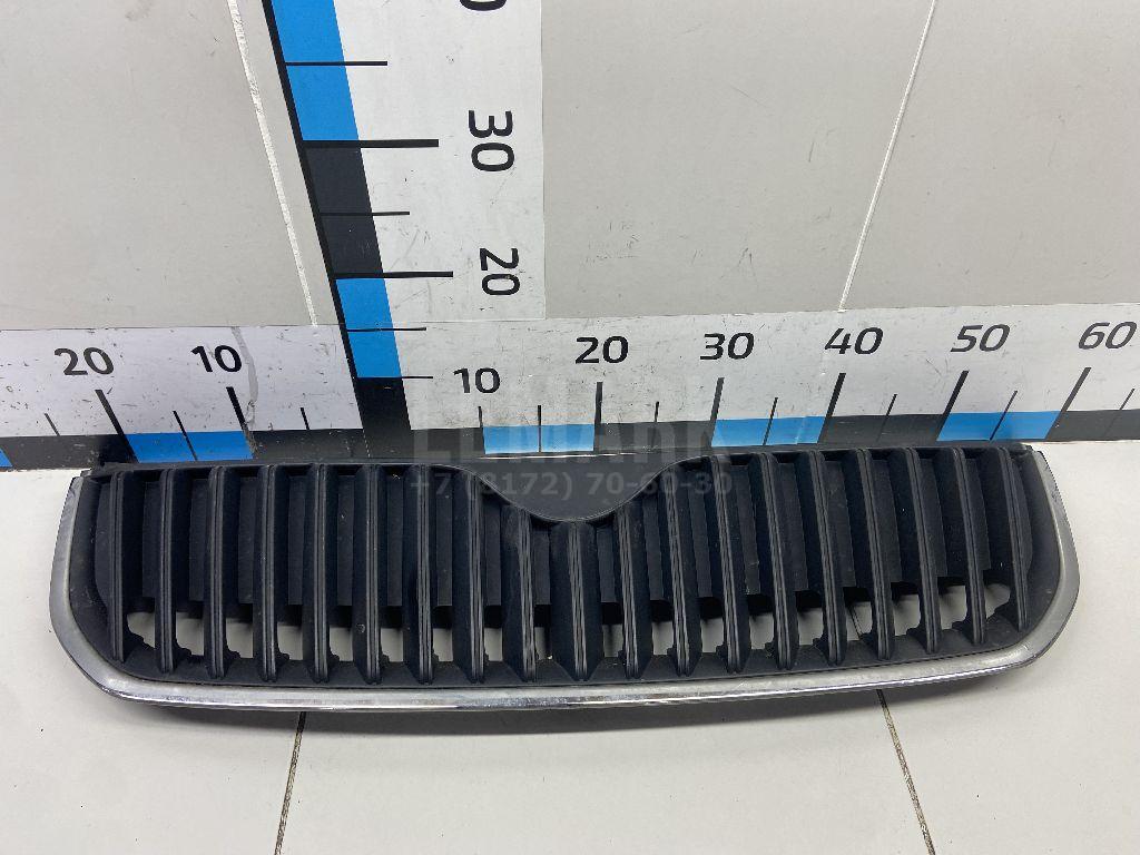 Решетка радиатора 3T0853668A VAG
