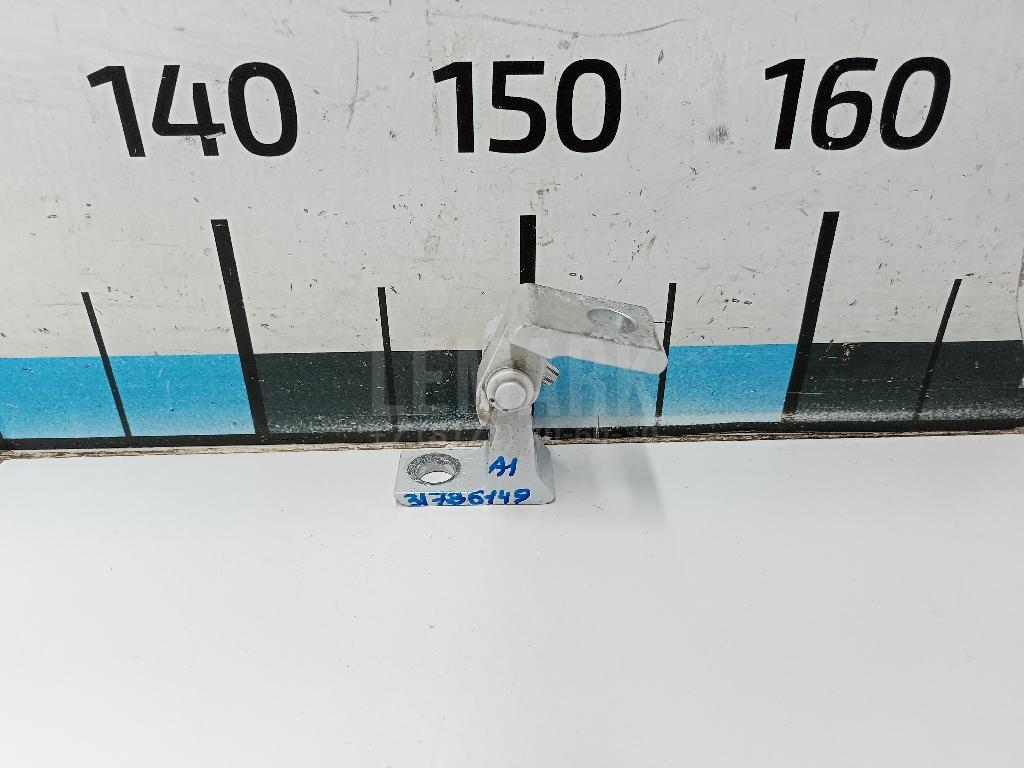 Петля двери 8X0831404B VAG