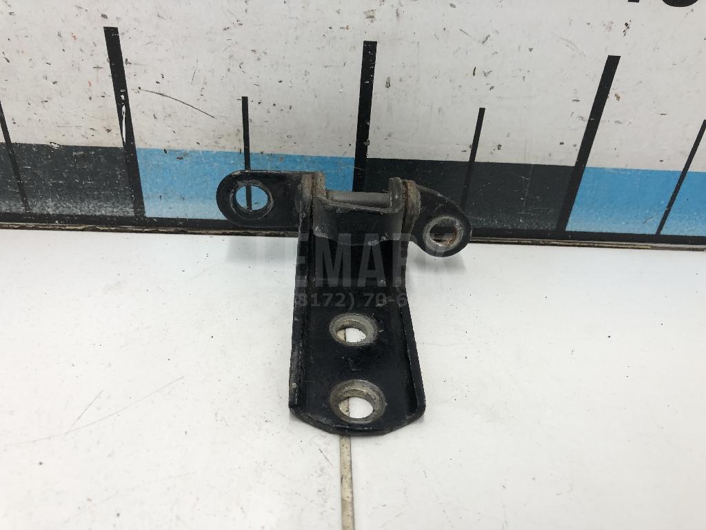 Петля двери задней левой нижняя 6878002060 Toyota