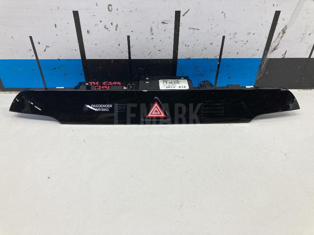 Кнопка аварийной сигнализации 93700D3150BLH Hyundai-Kia