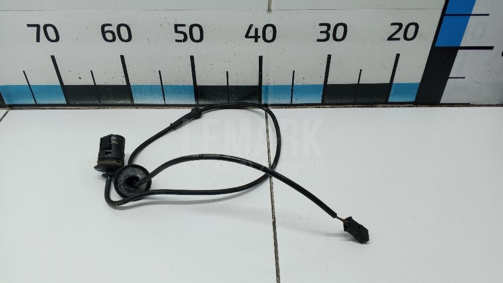 Датчик ABS задний 3B0927807C VAG