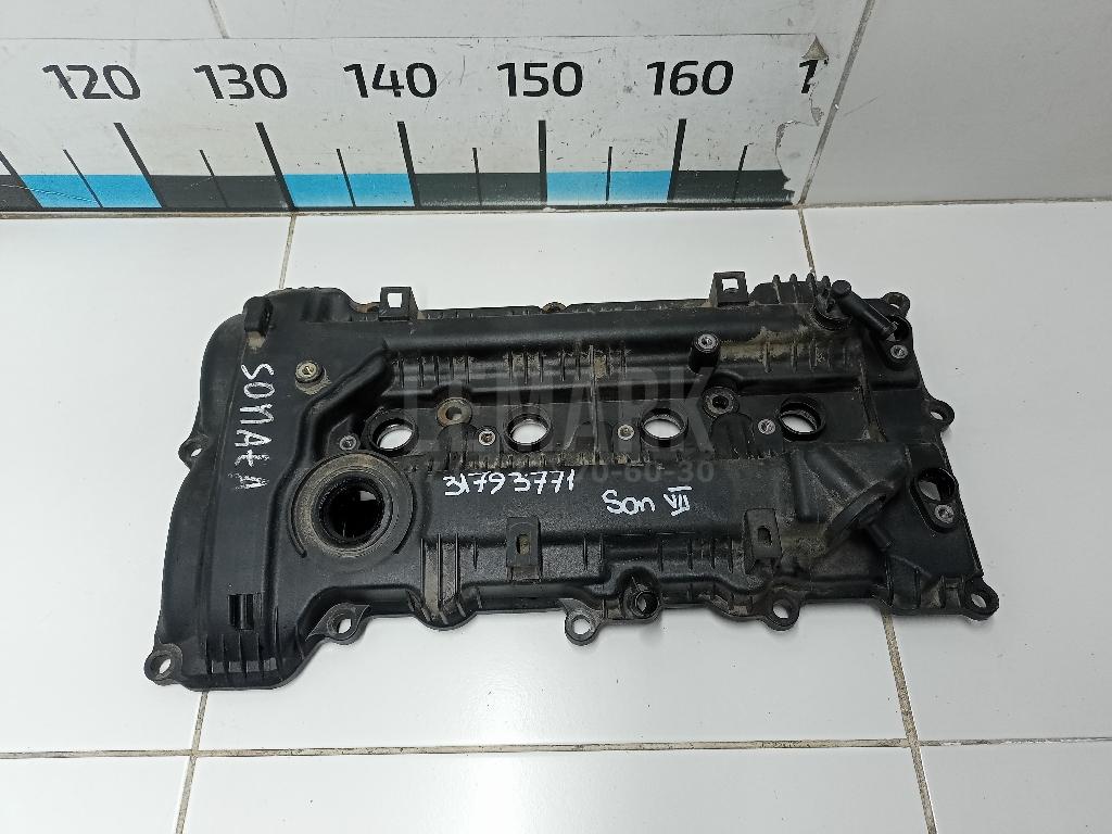 Крышка головки блока (клапанная) 224102E000 Hyundai-Kia